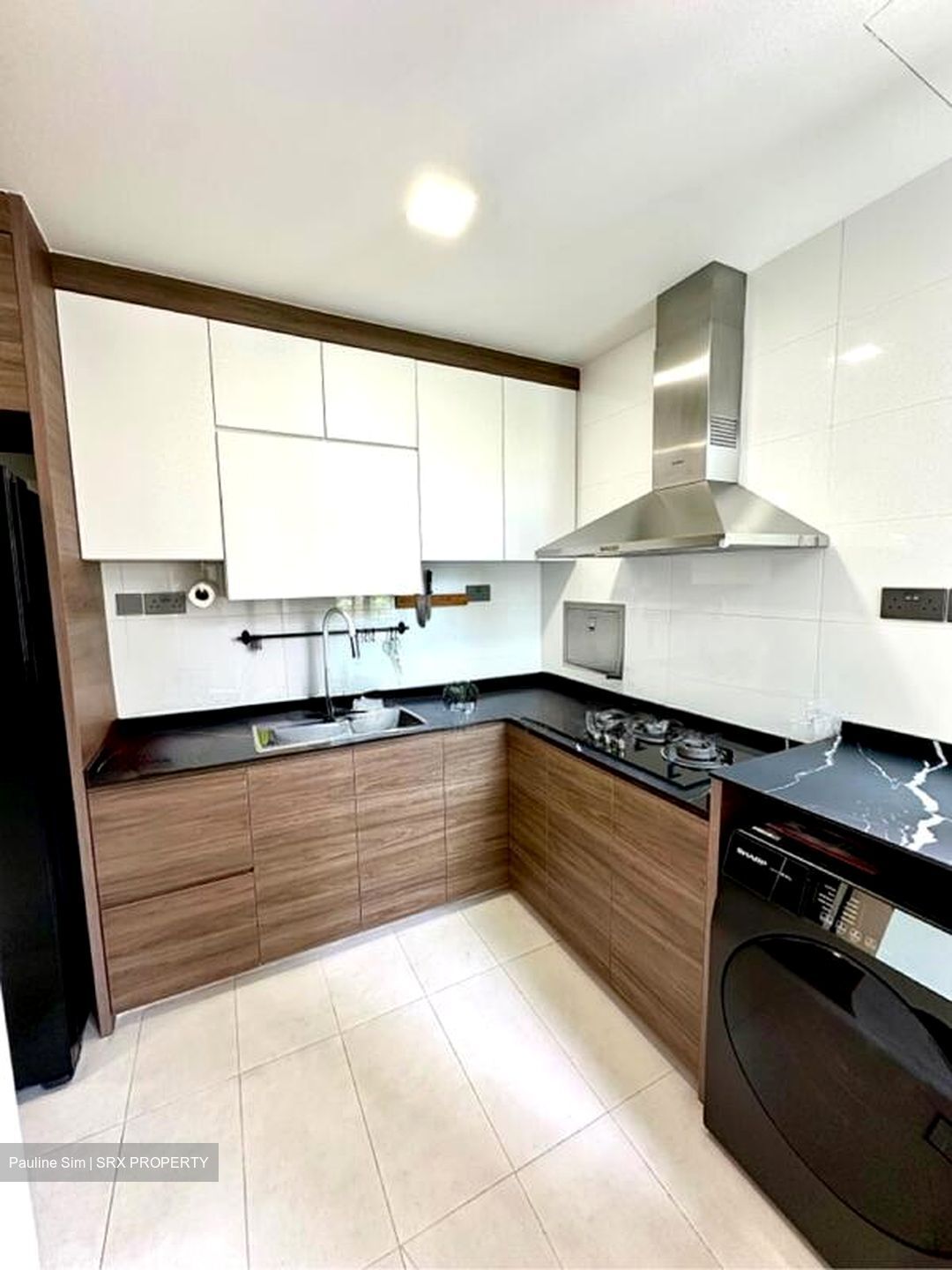 Landbay Condominium (D16), Condominium #524064181